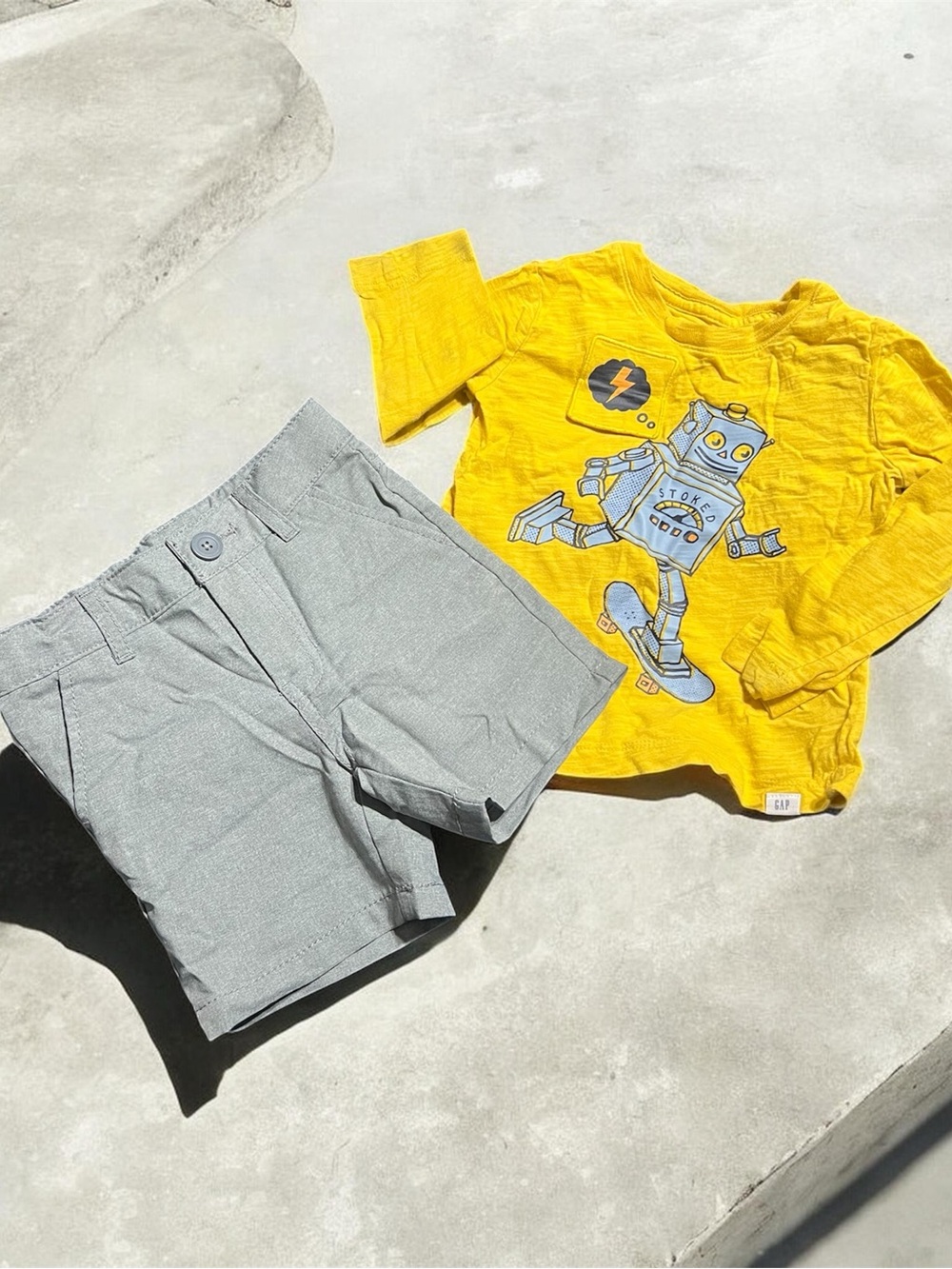 GAP Yellow Robot Tee with Gray Shorts